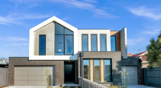 Villa on Grand Avenue